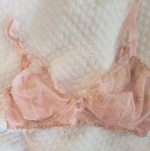 Victoria's secret bra